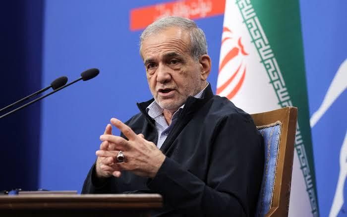 پزشکیان: برادری و رفاقت ما با آقای دبیری ادامه خواهد یافت/برخی در داخل ظریف را تحریم کردند 