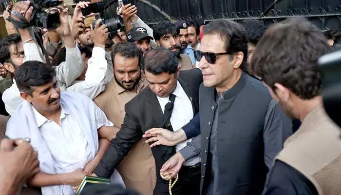 دادگاه عالی قانون اساسی پاکستان: بازداشت عمران‌خان غیرقانونی است 