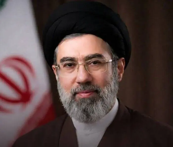 نگاهی به زندگینامه رهبر جدید ایران؛ آیت‌الله سیدمجتبی حسینی خامنه‌ای کیست؟ 