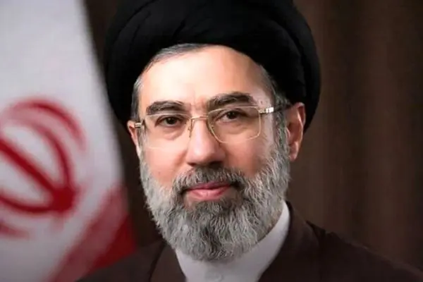 نگاهی به زندگینامه رهبر جدید ایران؛ آیت‌الله سیدمجتبی حسینی خامنه‌ای کیست؟ 